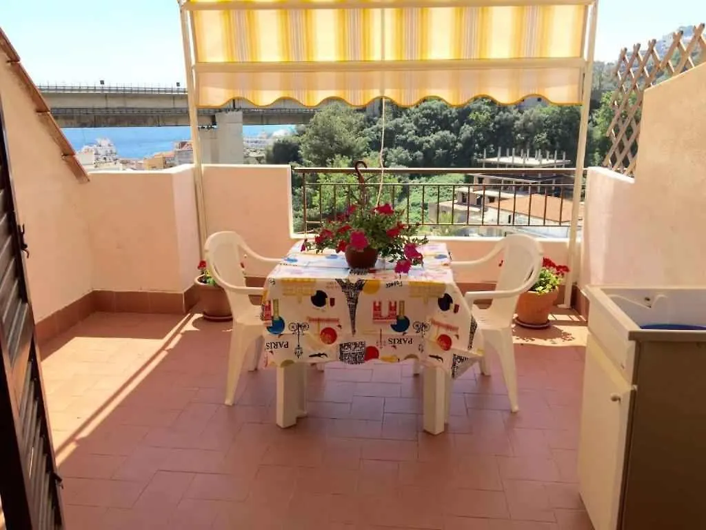 Studio In Letojanni/Sizilien 23302 Itálie